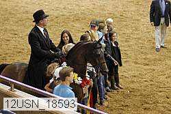 12usn_18593 thumbnail