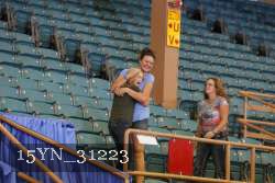 15YN_31223 thumbnail