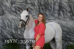 19YN_35670 thumbnail