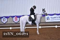 21YN_06271 thumbnail