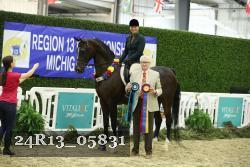 24R13_05831 thumbnail