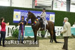 24R13_07344 thumbnail
