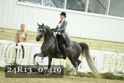 24R13_07419 thumbnail