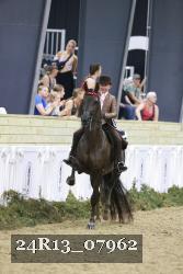 24R13_07962 thumbnail