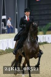 24R13_08521 thumbnail