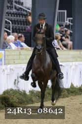24R13_08642 thumbnail