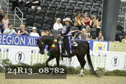 24R13_08782 thumbnail