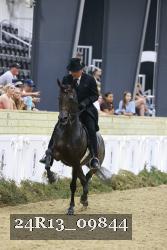 24R13_09844 thumbnail
