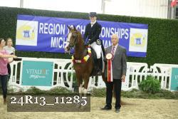 24R13_11285 thumbnail