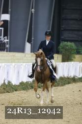 24R13_12942 thumbnail