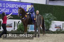 25R13_06429 thumbnail