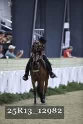 25R13_12982 thumbnail