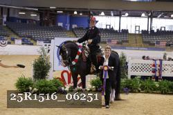 25R1516_06251 thumbnail