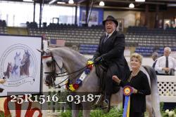 25R1516_03187 thumbnail