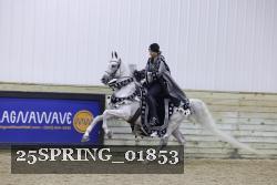 25SPRING_01853 thumbnail